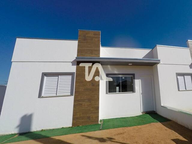 #125 - Casa em condomínio para Venda em Pindamonhangaba - SP - 2