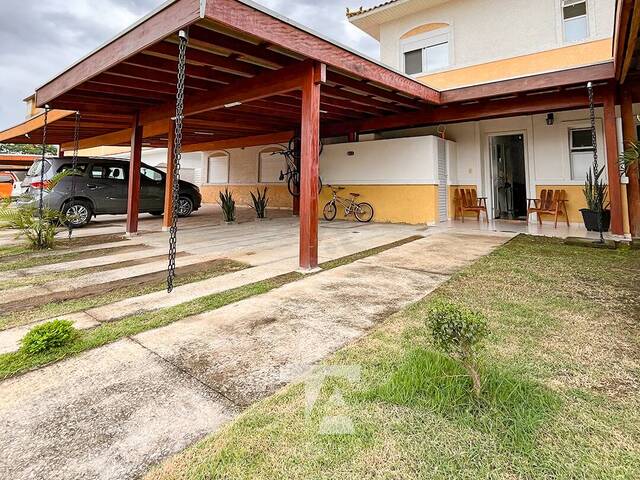 #204 - Casa para Venda em Pindamonhangaba - SP