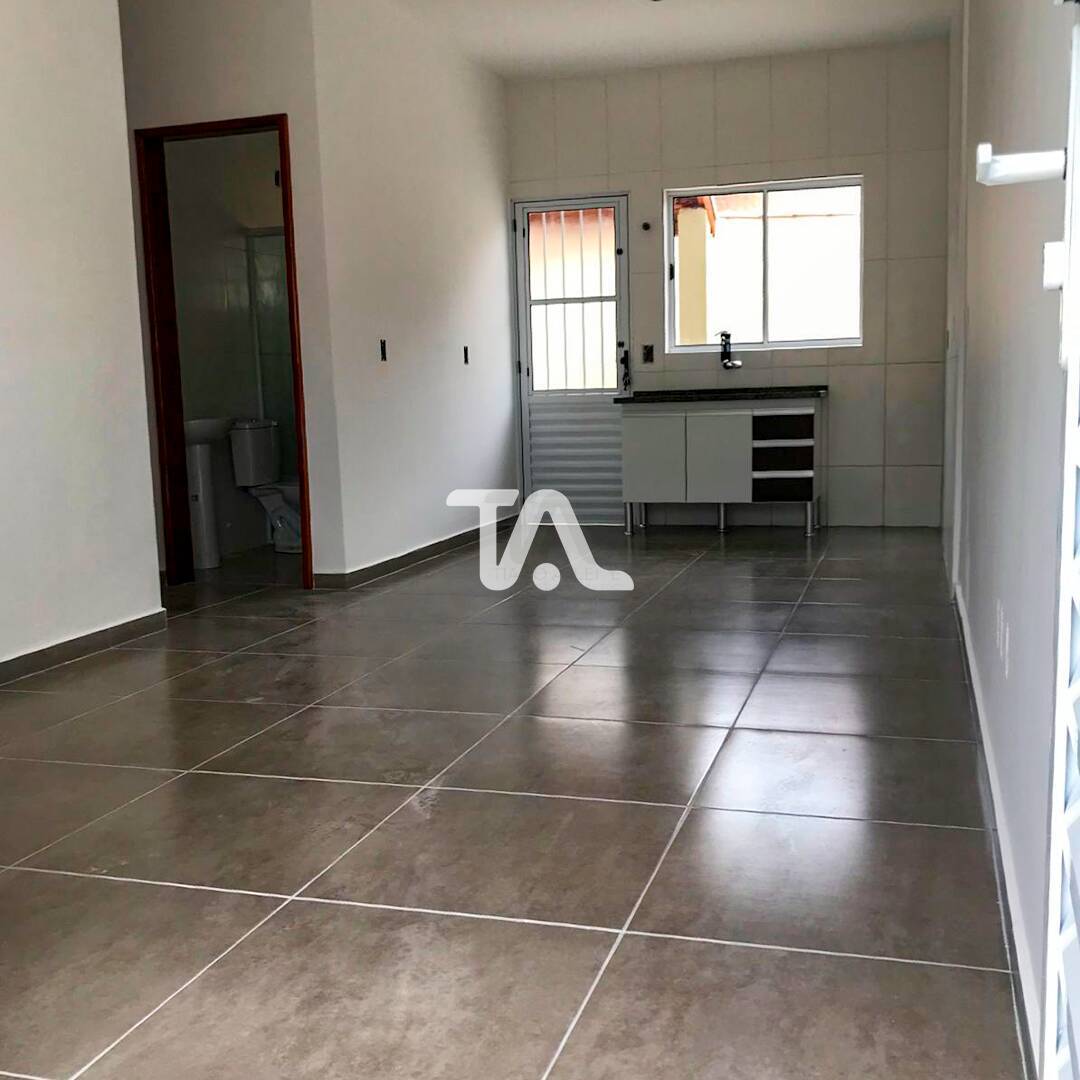 Casa à venda com 2 quartos, 65m² - Foto 1