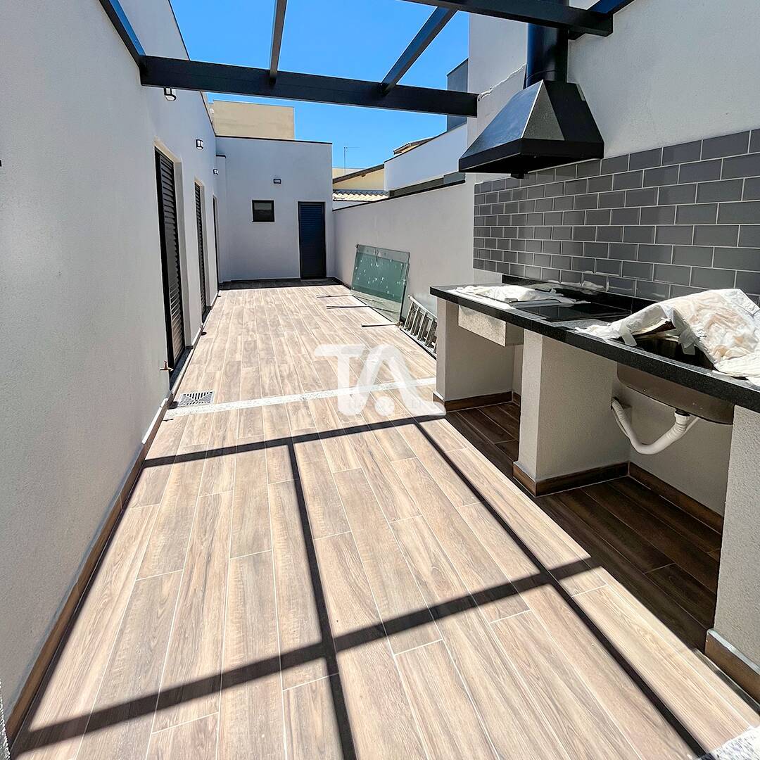 Casa à venda com 3 quartos, 96m² - Foto 1