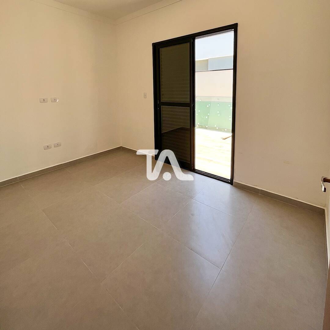 Casa à venda com 3 quartos, 96m² - Foto 11