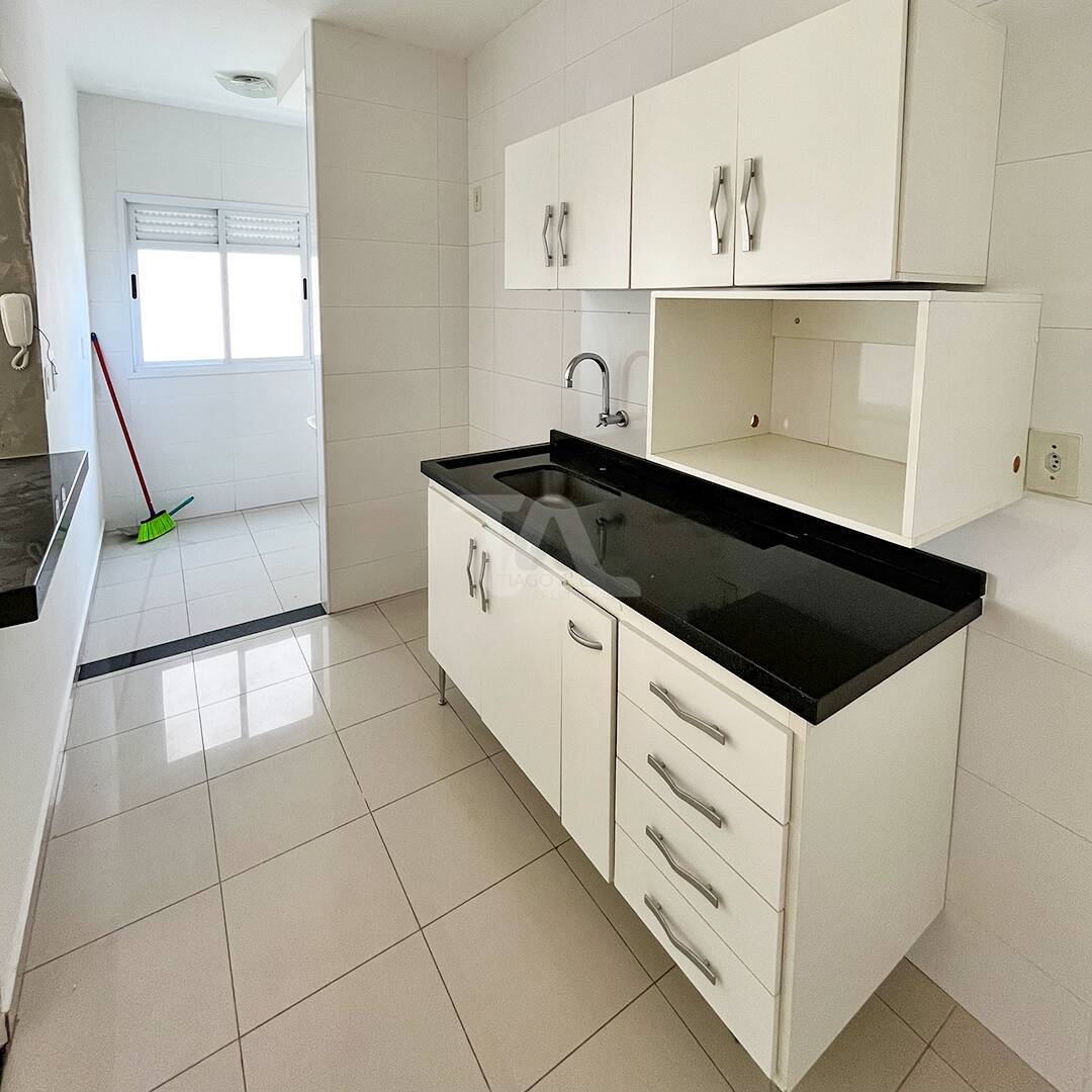 Apartamento à venda com 2 quartos, 63m² - Foto 4