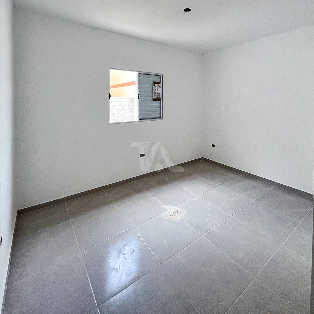 Casa à venda com 2 quartos, 55m² - Foto 2