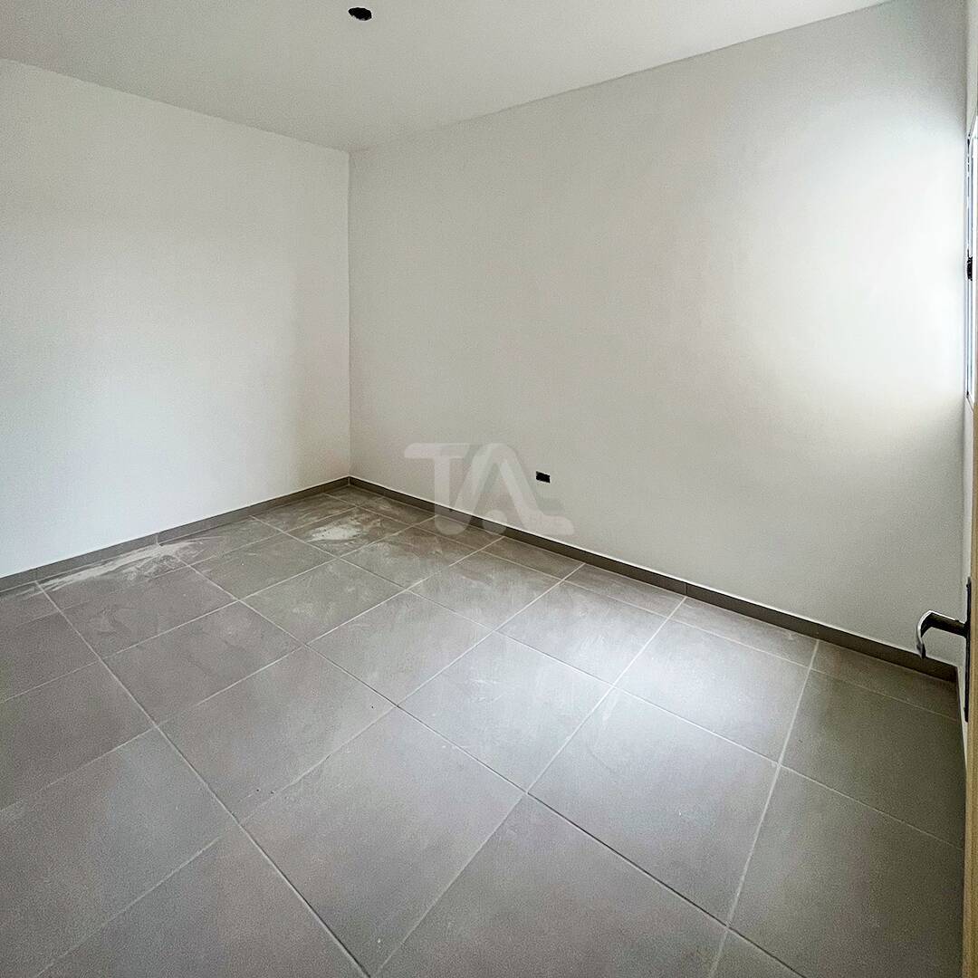 Casa à venda com 2 quartos, 55m² - Foto 3