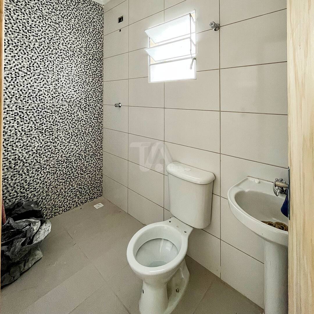 Casa à venda com 2 quartos, 55m² - Foto 4