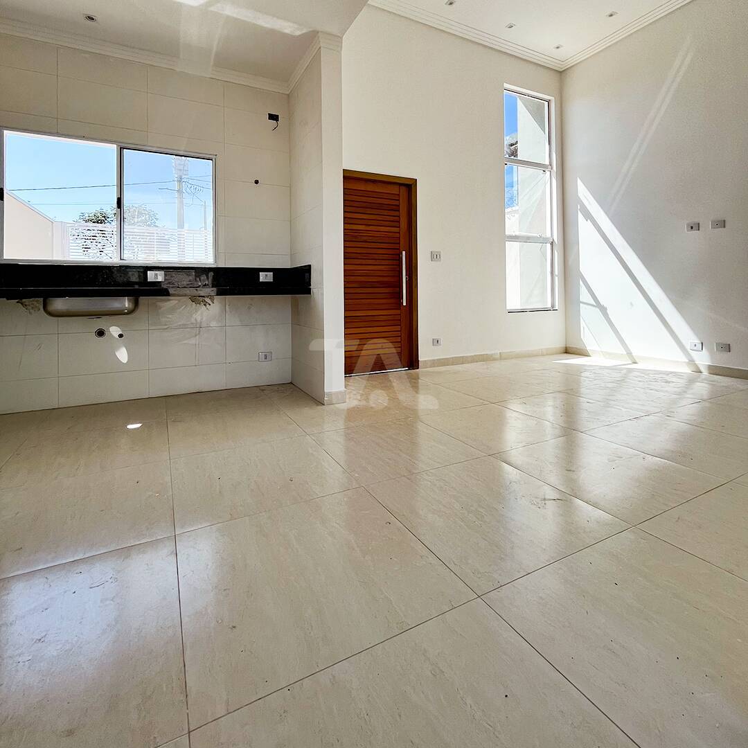 Casa à venda com 3 quartos, 87m² - Foto 4