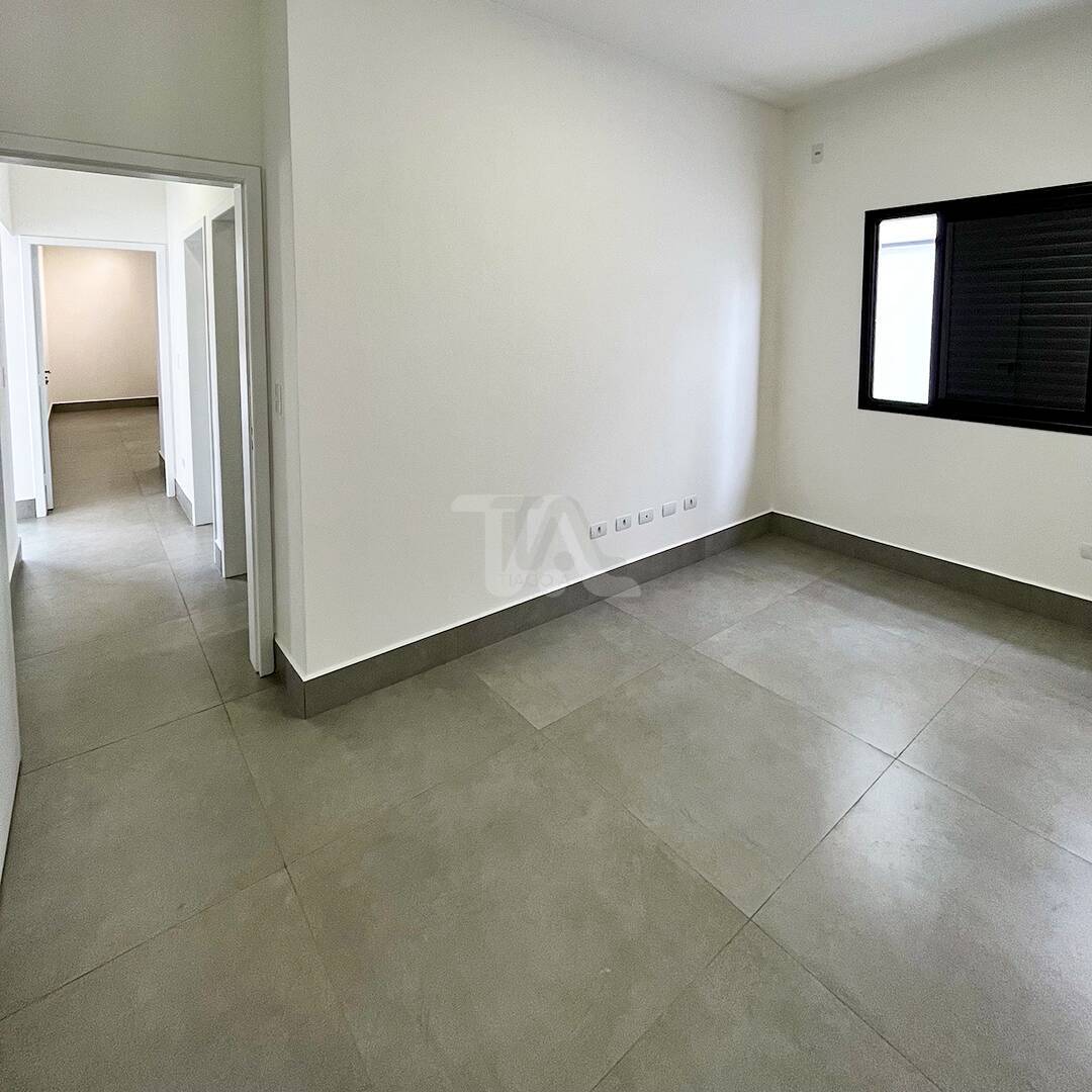 Casa à venda e aluguel com 3 quartos, 150m² - Foto 11