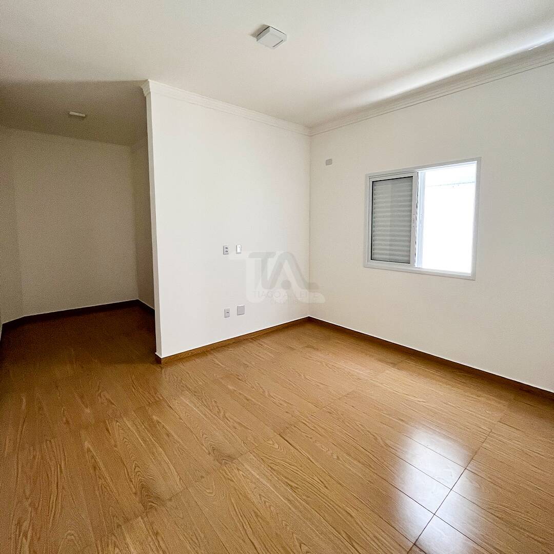 Casa à venda com 3 quartos, 150m² - Foto 18