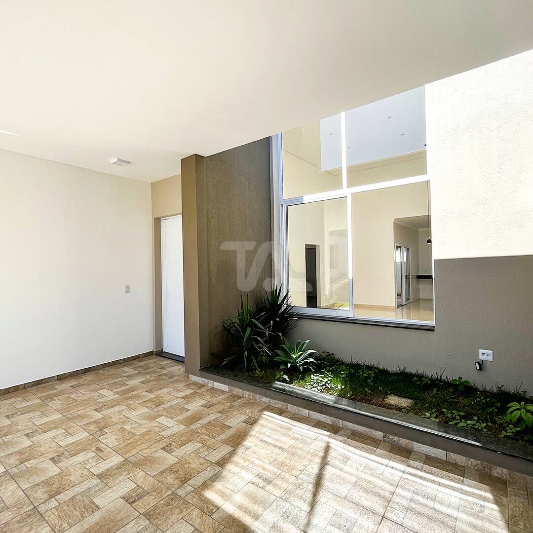 Casa à venda com 3 quartos, 150m² - Foto 2