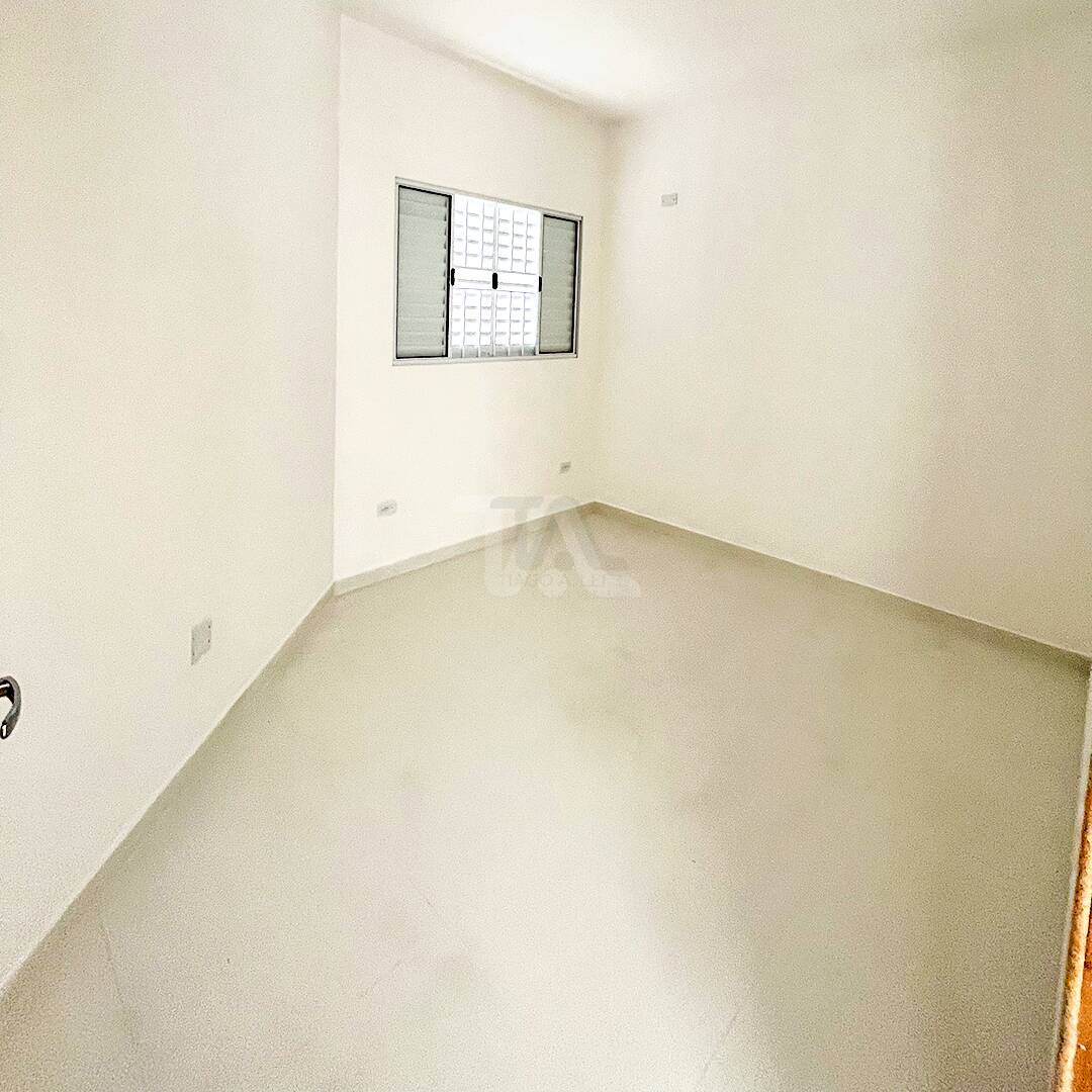 Casa à venda com 3 quartos, 80m² - Foto 4