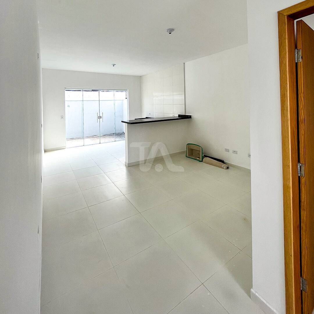 Casa à venda com 3 quartos, 80m² - Foto 5