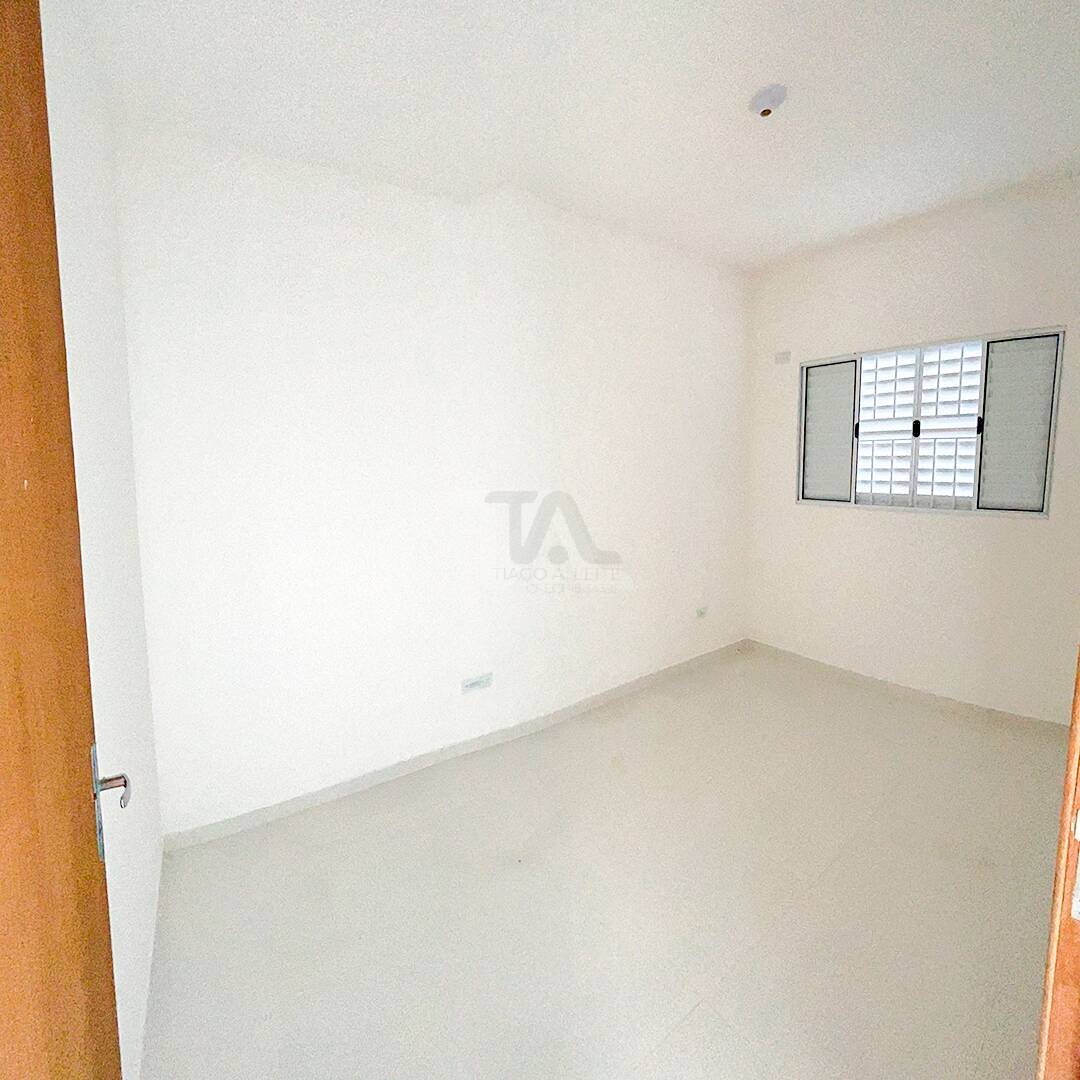 Casa à venda com 3 quartos, 80m² - Foto 9