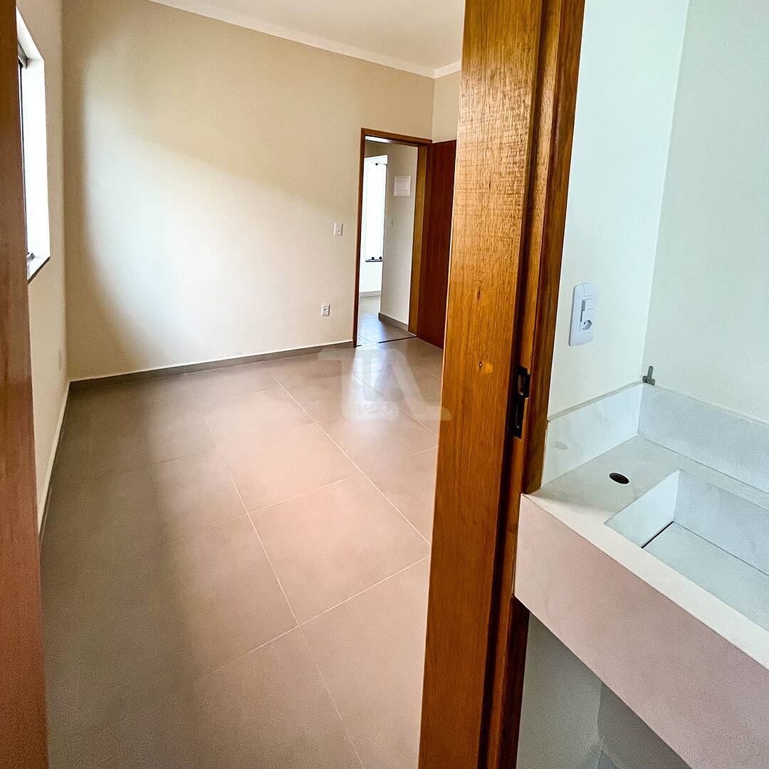 Casa à venda com 2 quartos, 97m² - Foto 9