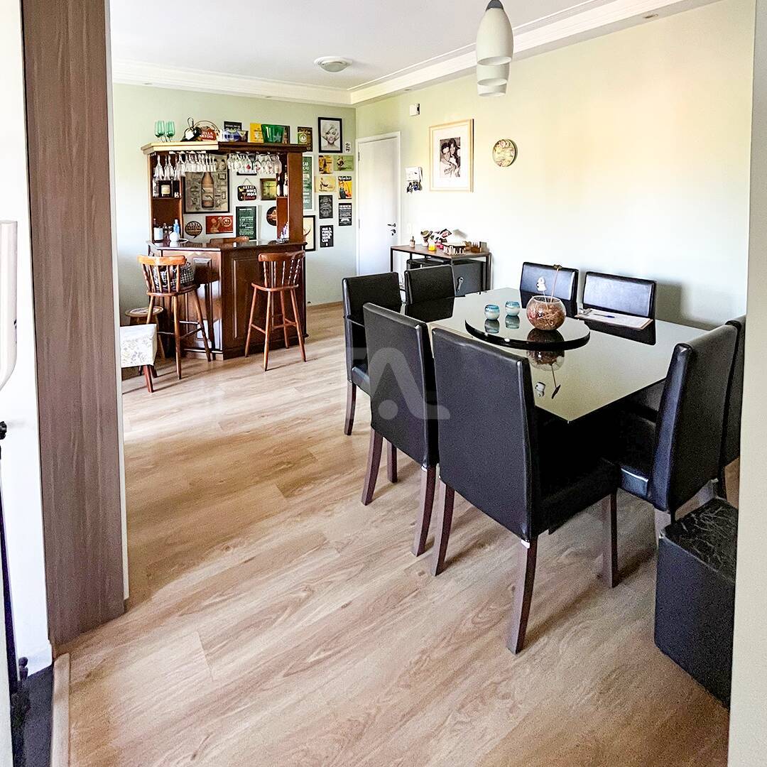 Apartamento à venda com 2 quartos, 74m² - Foto 3