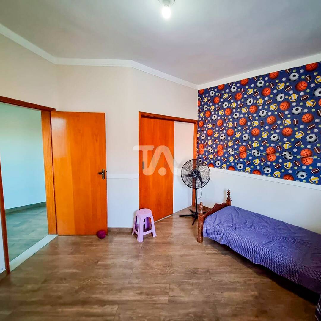 Casa à venda com 3 quartos, 141m² - Foto 11