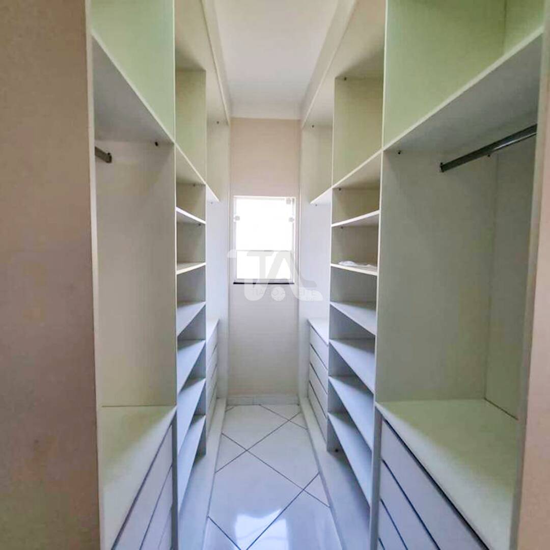 Casa à venda com 3 quartos, 200m² - Foto 9