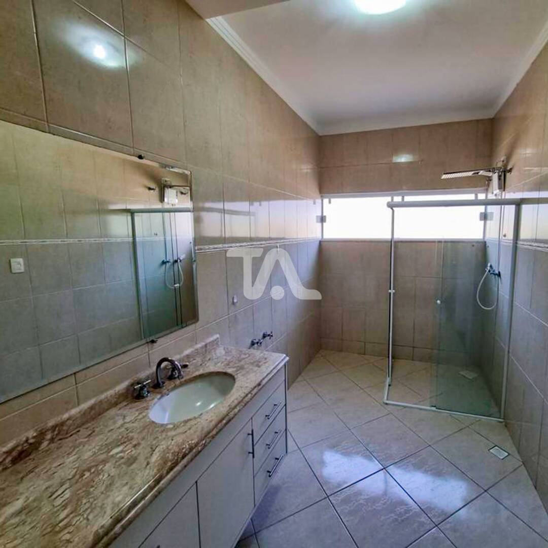 Casa à venda com 3 quartos, 200m² - Foto 10