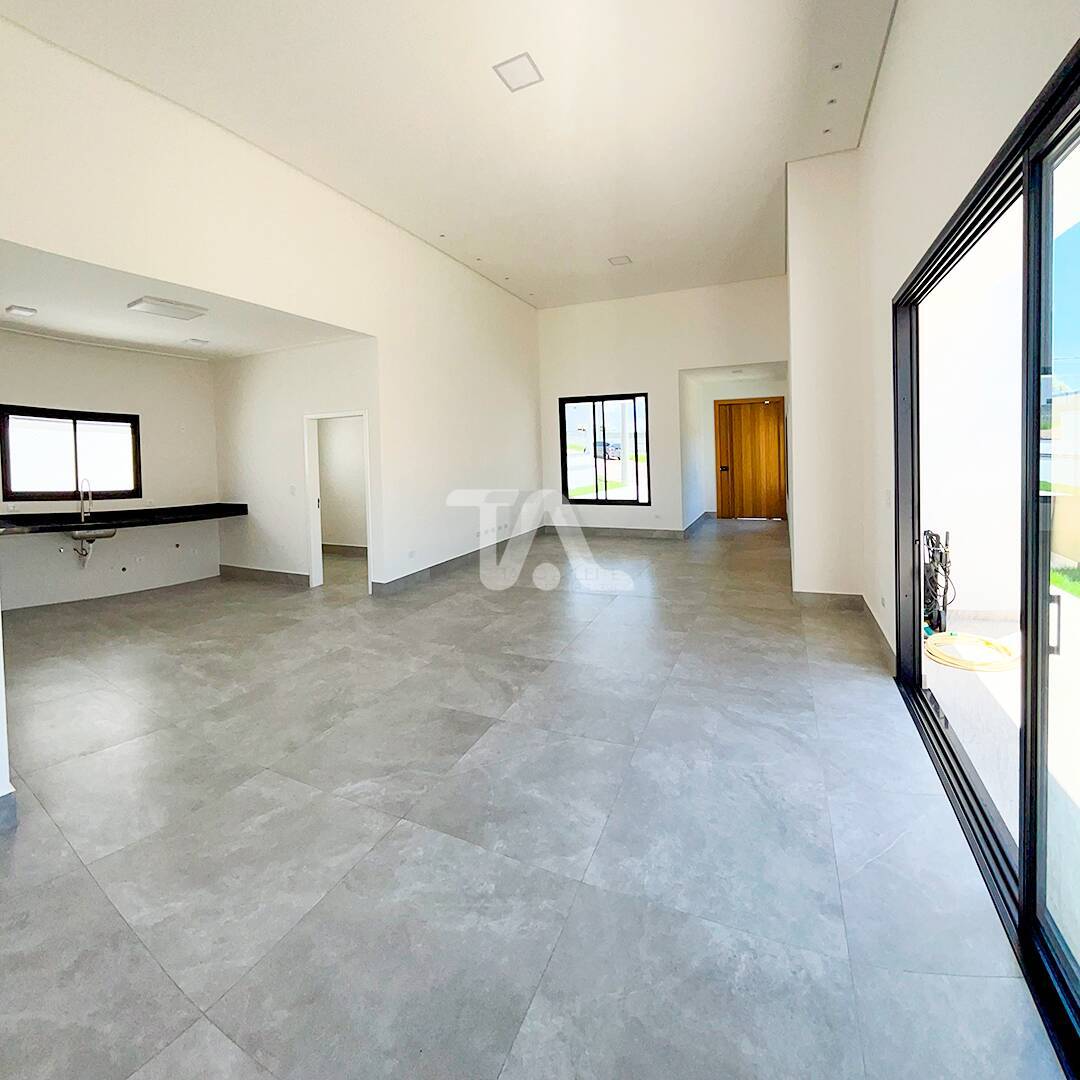 Casa à venda e aluguel com 3 quartos, 205m² - Foto 5