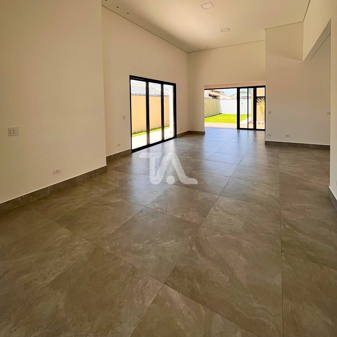 Casa à venda e aluguel com 3 quartos, 205m² - Foto 7