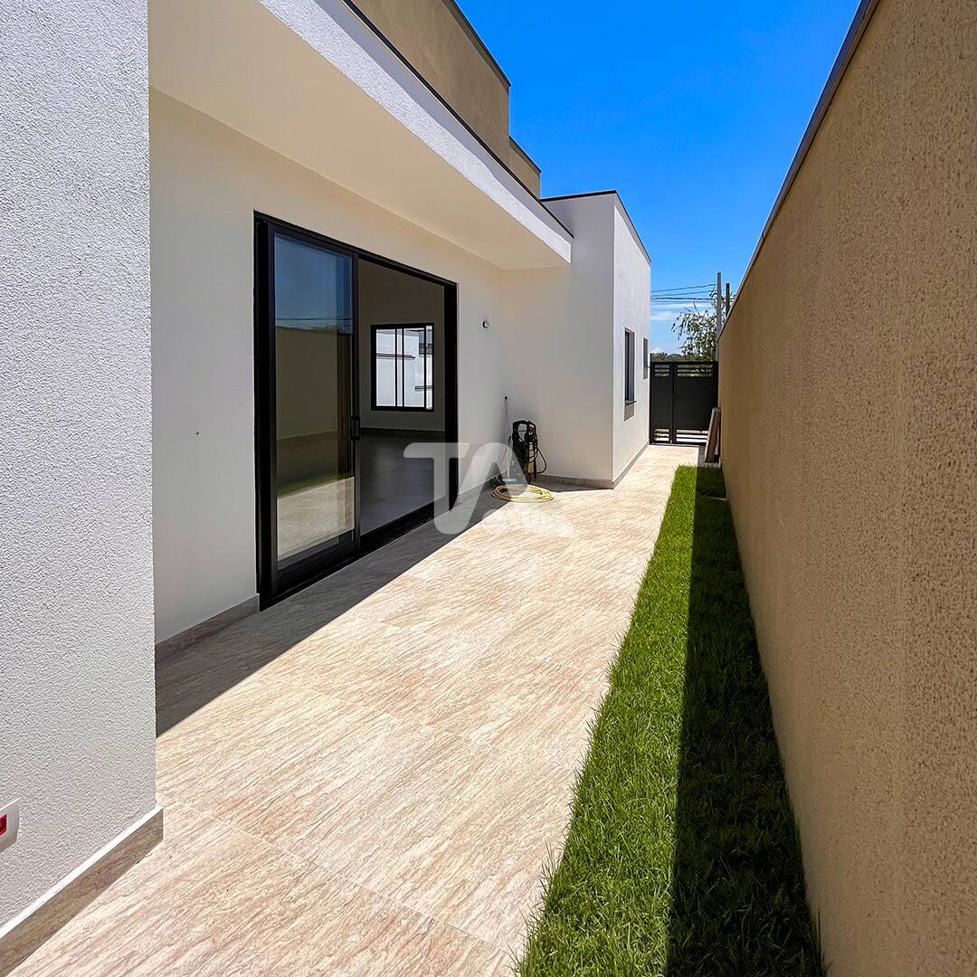 Casa à venda e aluguel com 3 quartos, 205m² - Foto 12