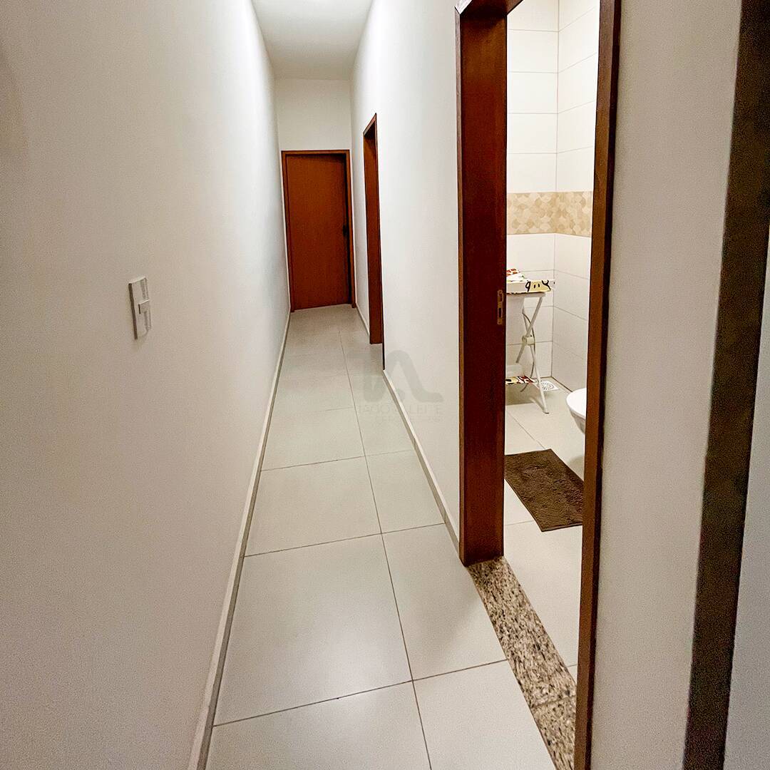 Casa à venda com 2 quartos, 69m² - Foto 8