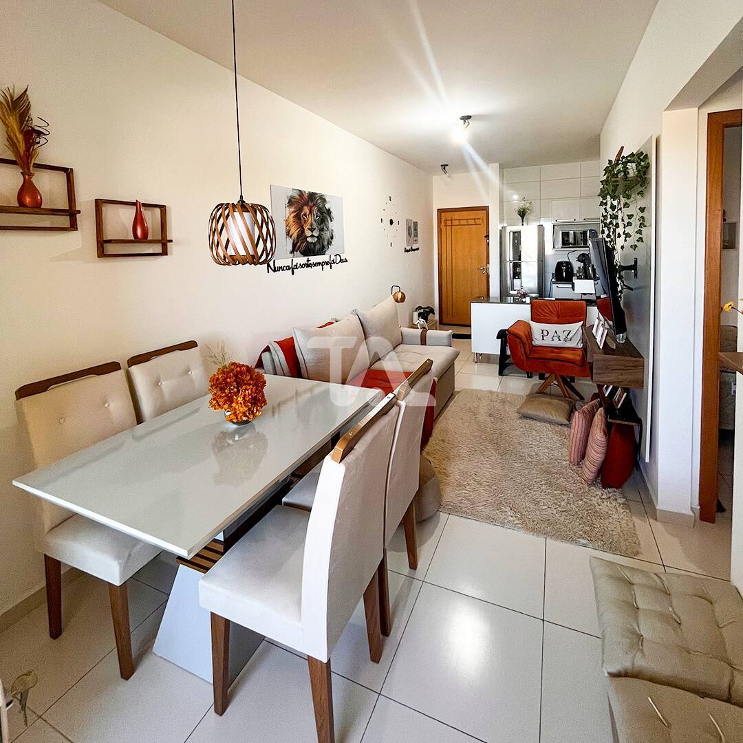 Apartamento à venda com 2 quartos, 72m² - Foto 4