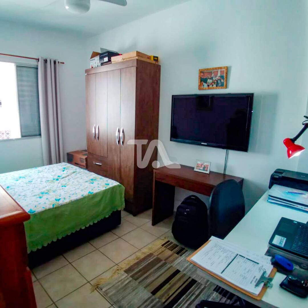 Apartamento à venda com 2 quartos, 74m² - Foto 4