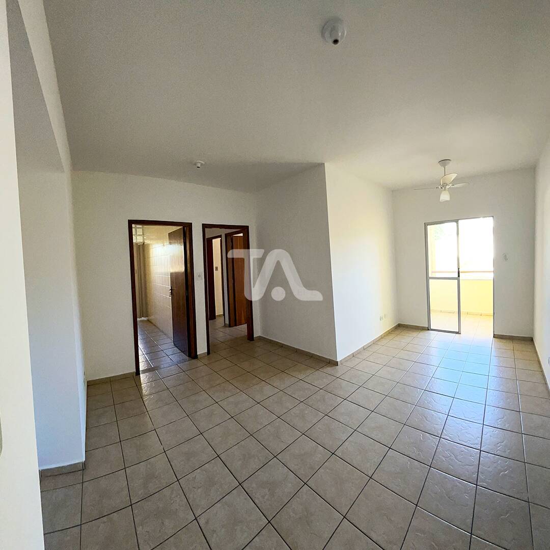 Apartamento à venda com 2 quartos, 74m² - Foto 2