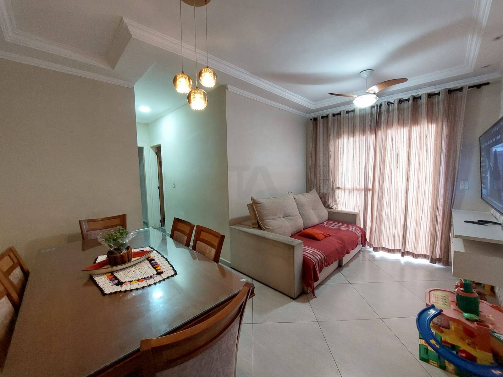 Apartamento à venda com 2 quartos, 66m² - Foto 1