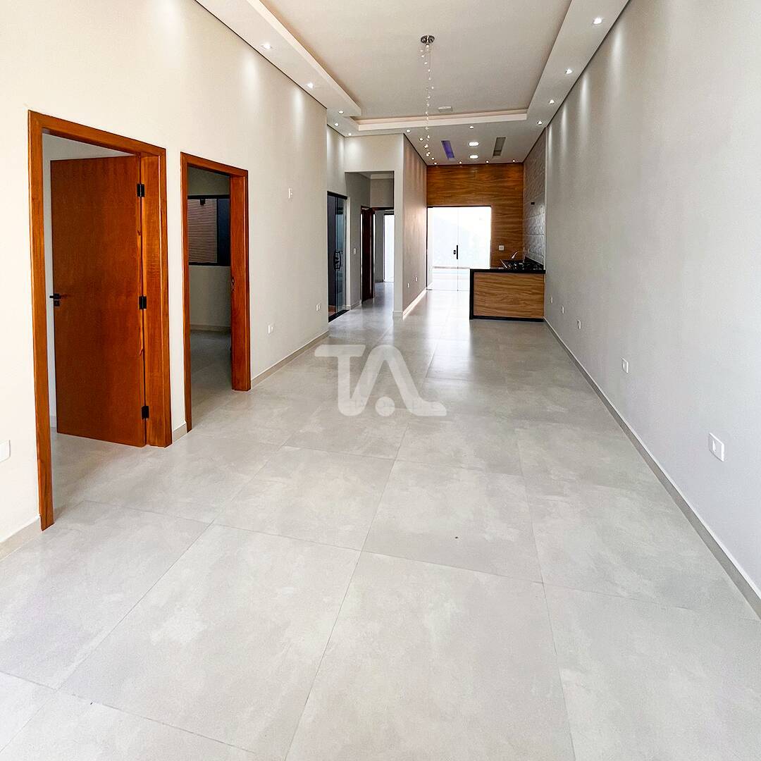 Casa à venda com 3 quartos, 108m² - Foto 2