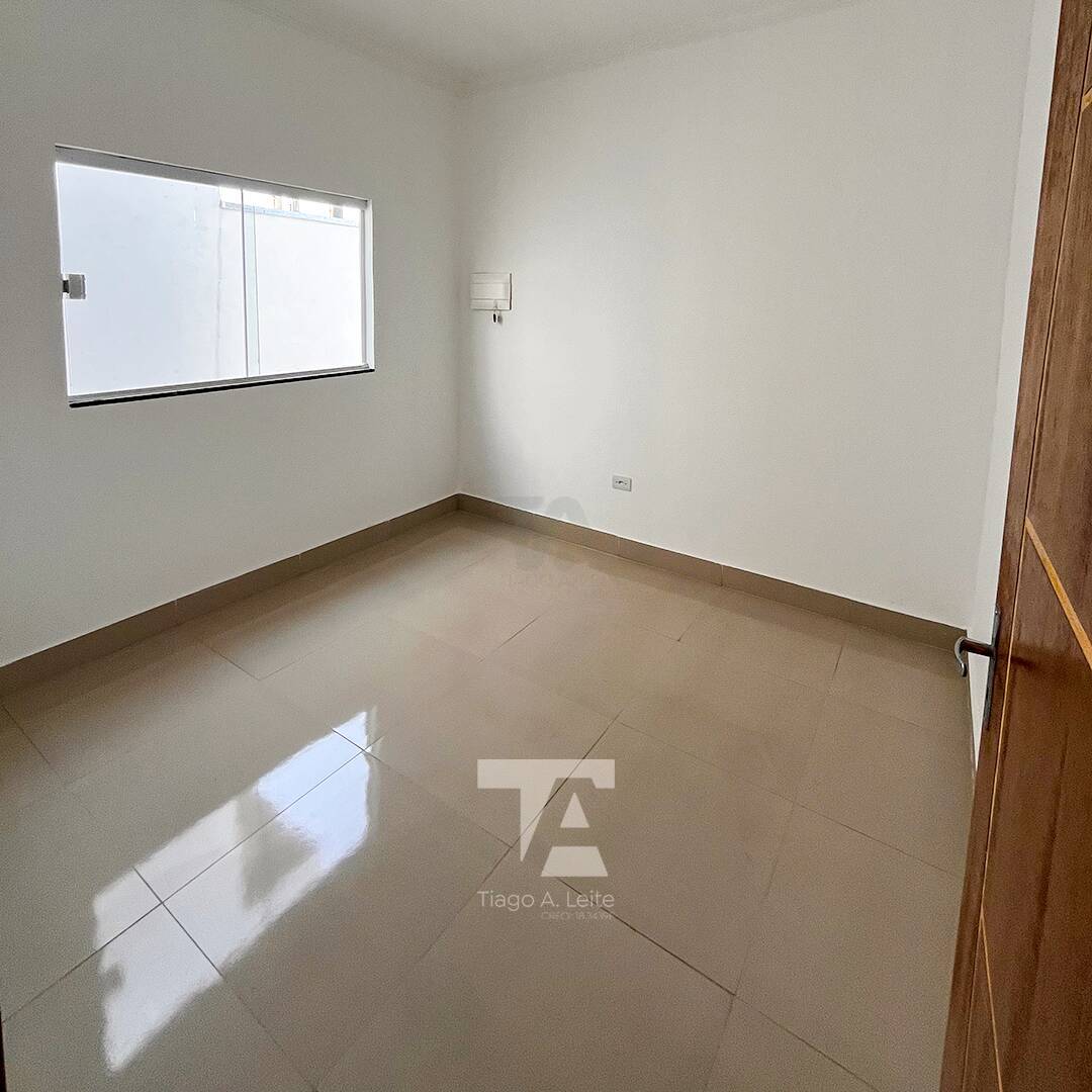 Casa à venda com 3 quartos, 74m² - Foto 8