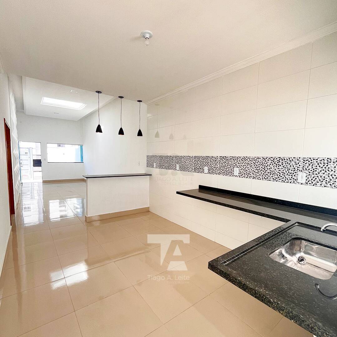 Casa à venda com 3 quartos, 74m² - Foto 3