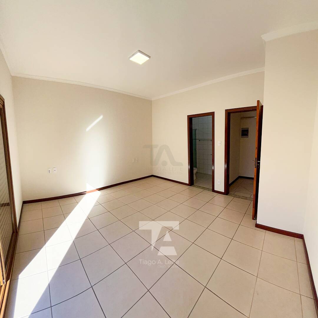 Casa à venda com 3 quartos, 175m² - Foto 15