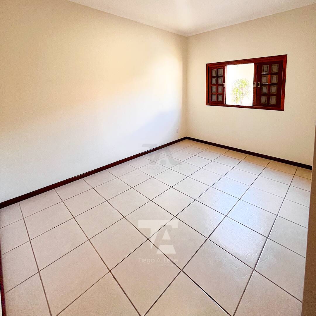 Casa à venda com 3 quartos, 175m² - Foto 13