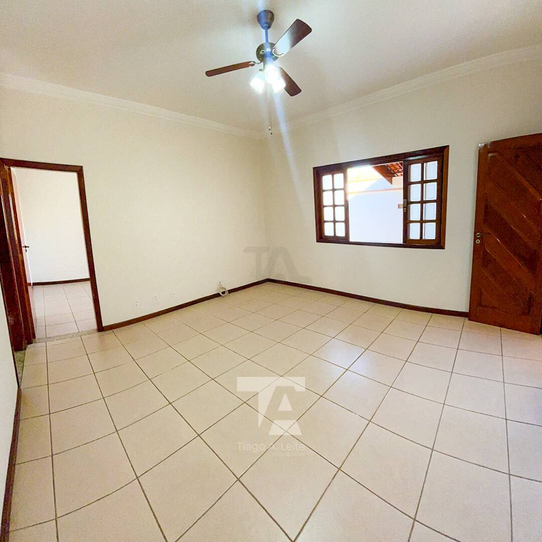 Casa à venda com 3 quartos, 175m² - Foto 5