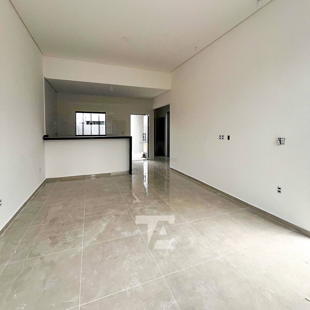 Casa à venda com 3 quartos, 90m² - Foto 9