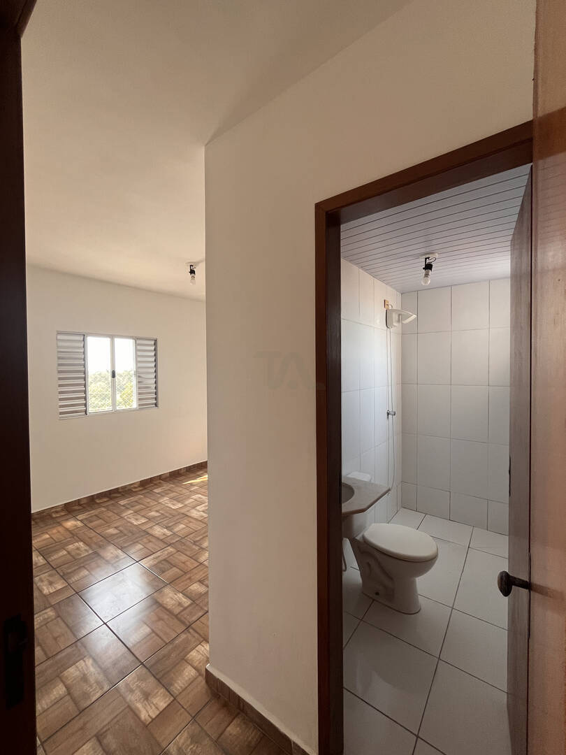 Casa para alugar com 2 quartos, 63m² - Foto 13