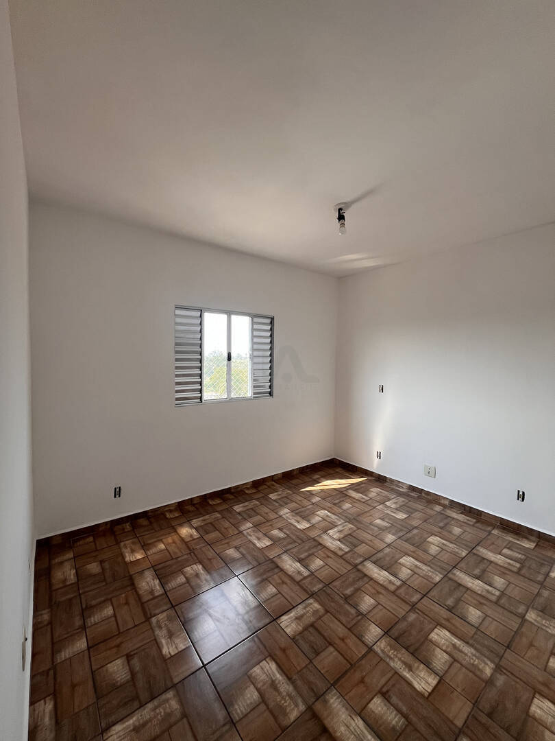 Casa para alugar com 2 quartos, 63m² - Foto 10