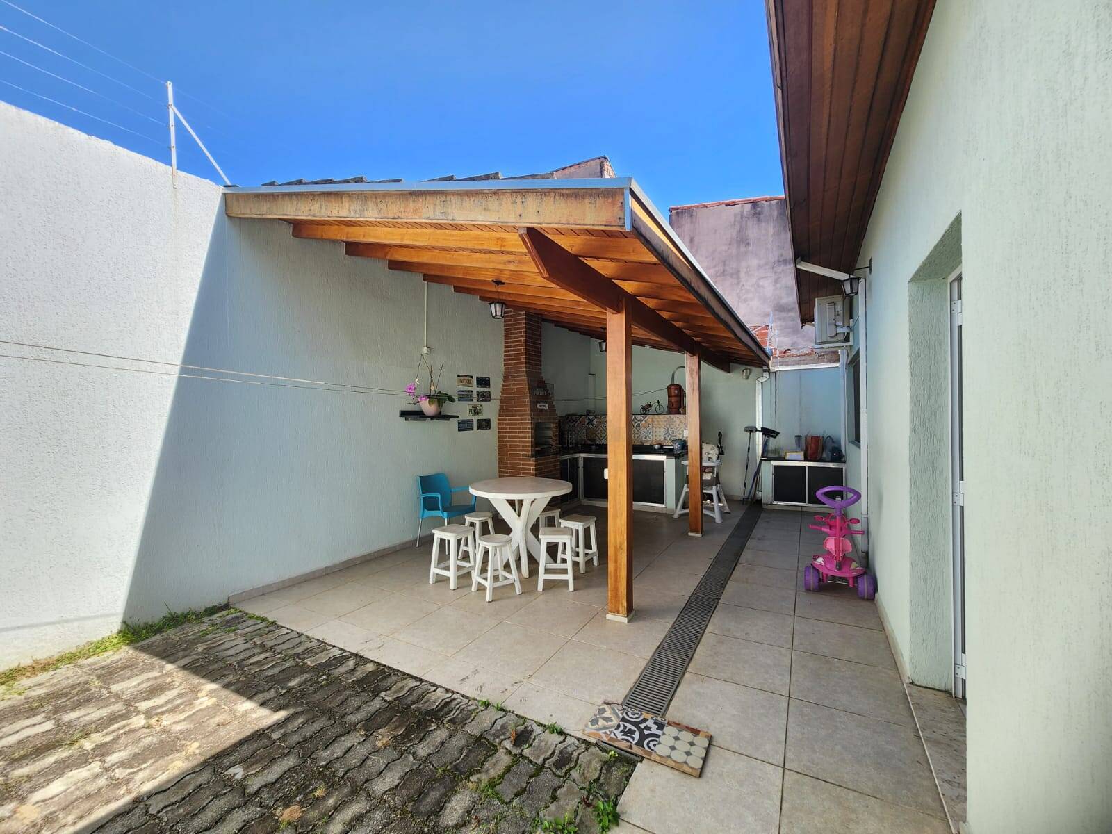 Casa à venda e aluguel com 3 quartos, 115m² - Foto 16