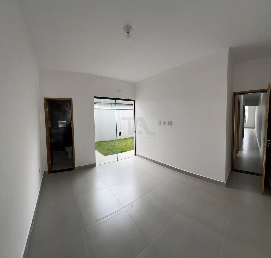 Casa à venda com 3 quartos, 103m² - Foto 14