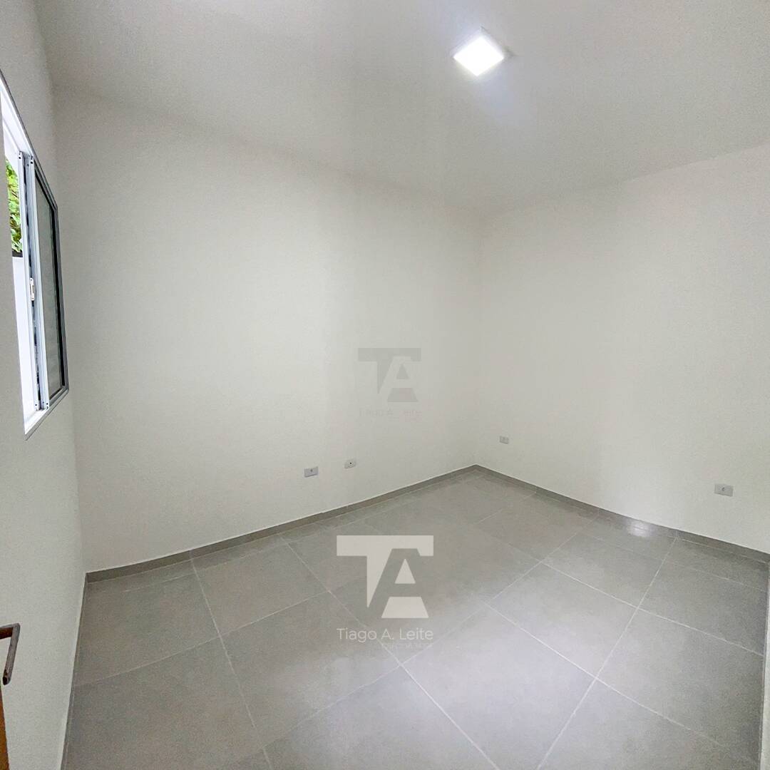 Casa à venda com 2 quartos, 65m² - Foto 7