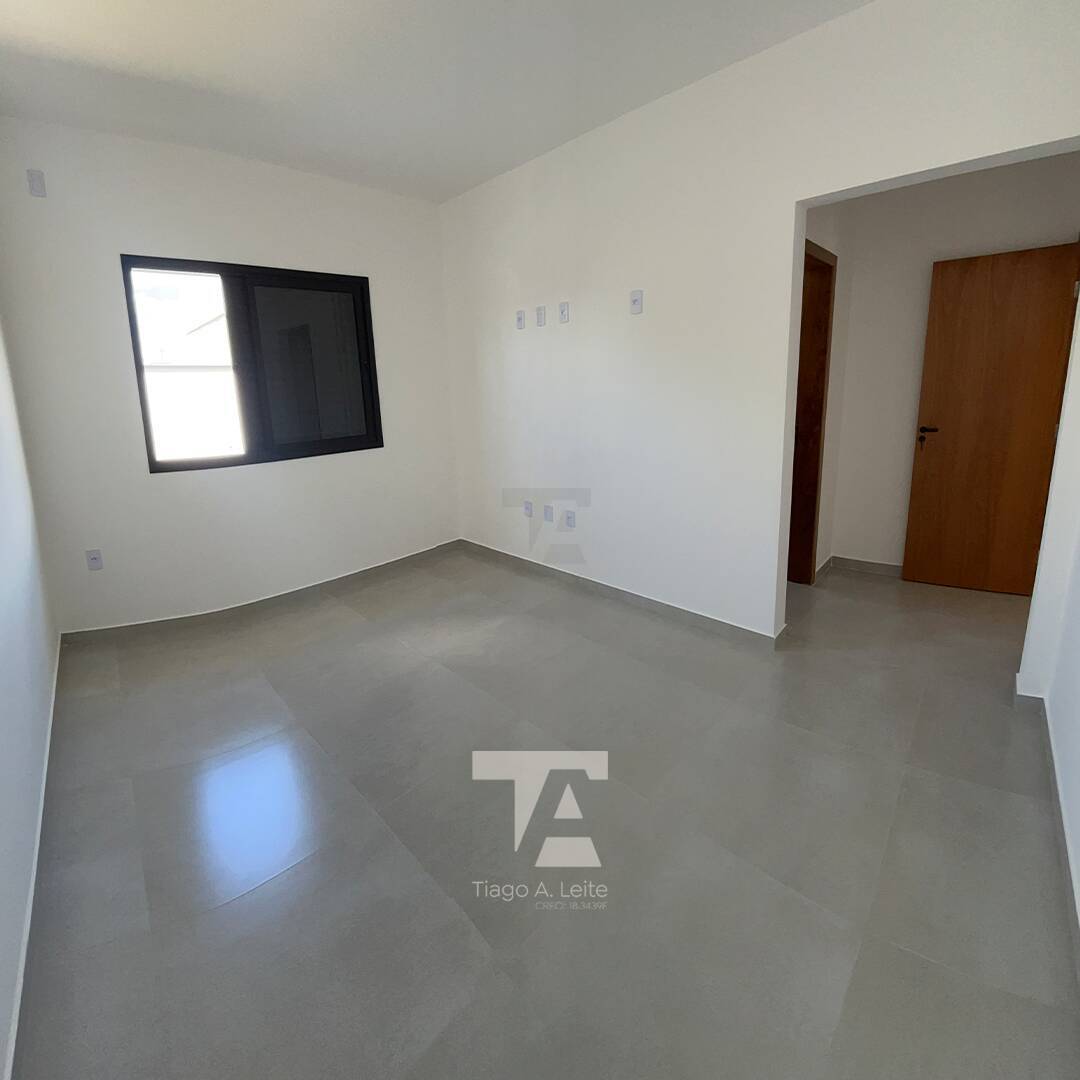 Casa à venda com 3 quartos, 96m² - Foto 6