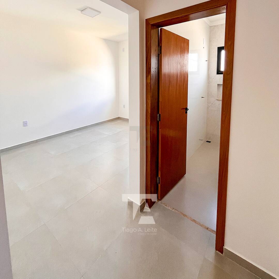 Casa à venda com 3 quartos, 96m² - Foto 8