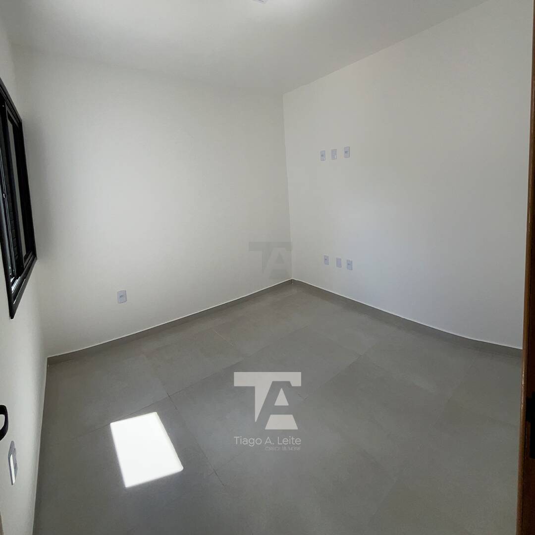 Casa à venda com 3 quartos, 96m² - Foto 12