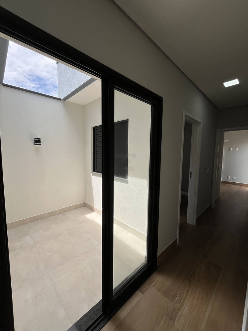 Casa à venda com 3 quartos, 111m² - Foto 6