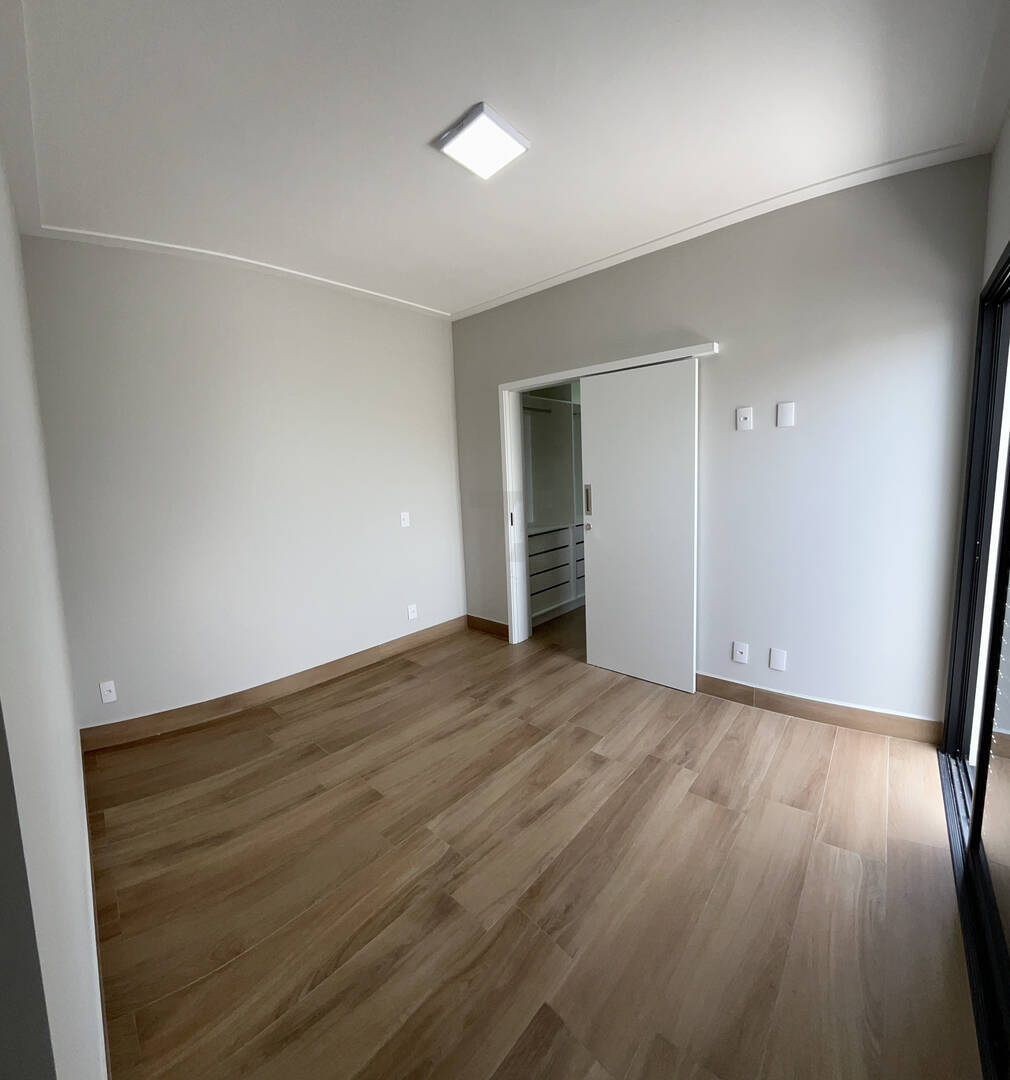 Casa à venda com 3 quartos, 111m² - Foto 11