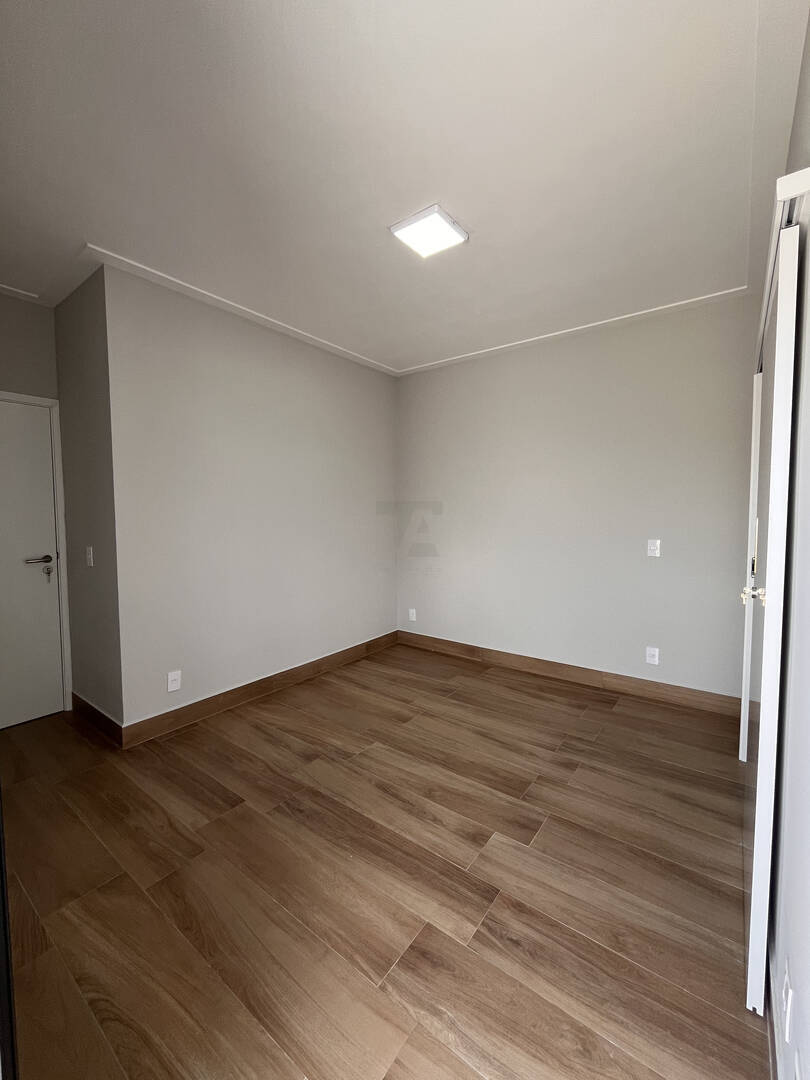 Casa à venda com 3 quartos, 111m² - Foto 12