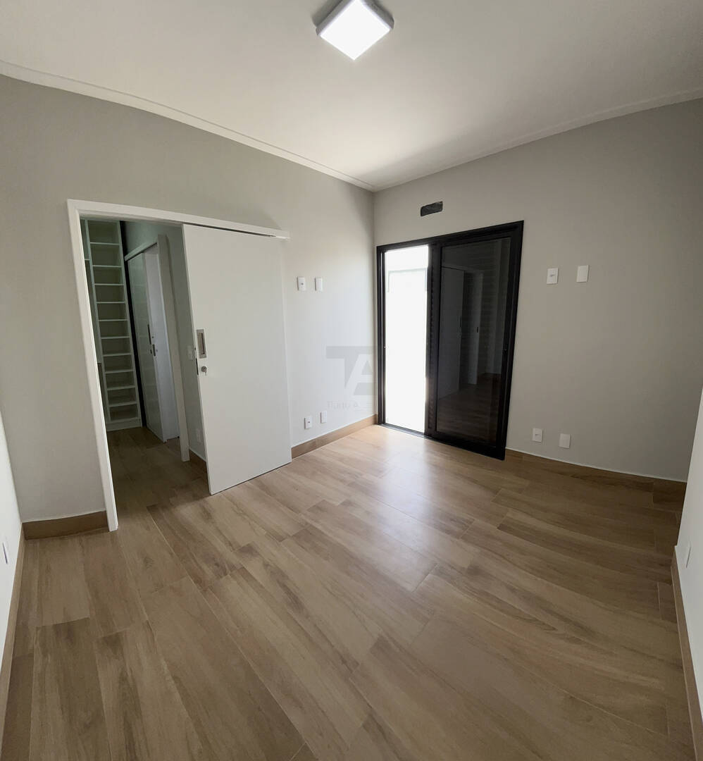 Casa à venda com 3 quartos, 111m² - Foto 13