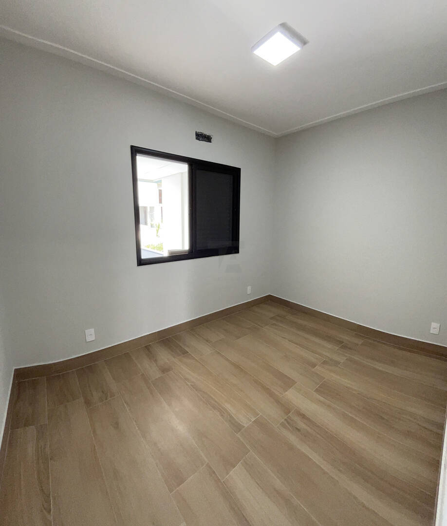 Casa à venda com 3 quartos, 111m² - Foto 17