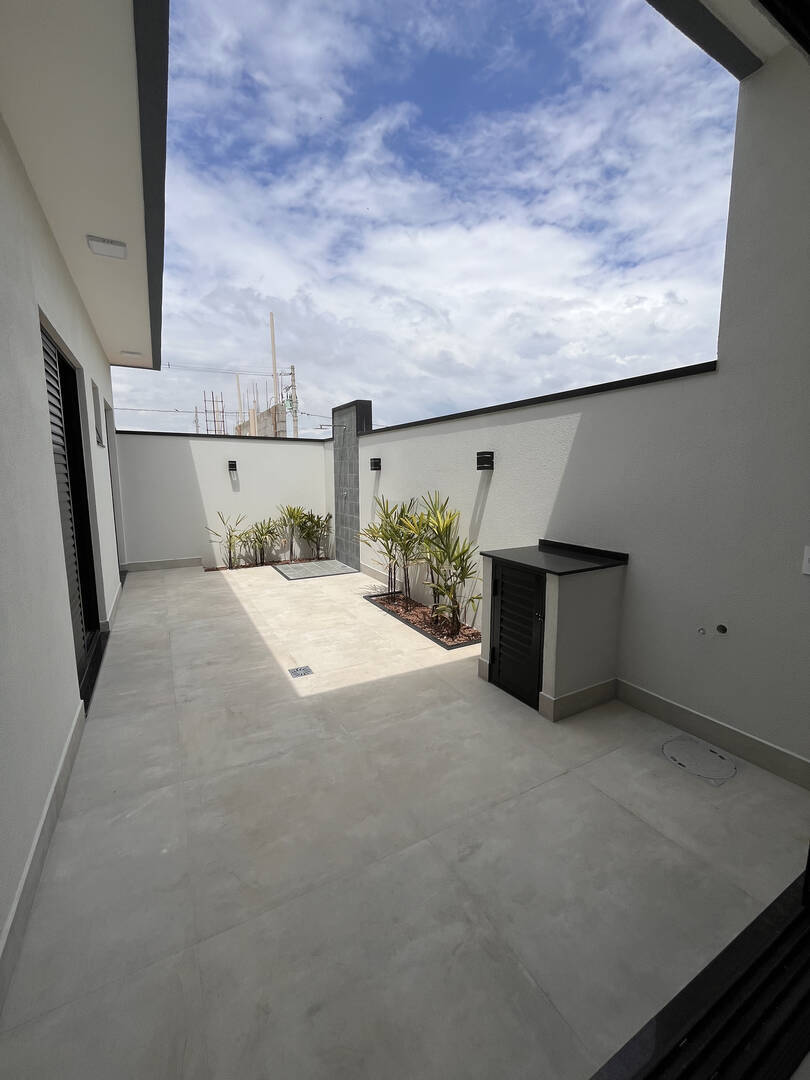 Casa à venda com 3 quartos, 111m² - Foto 9